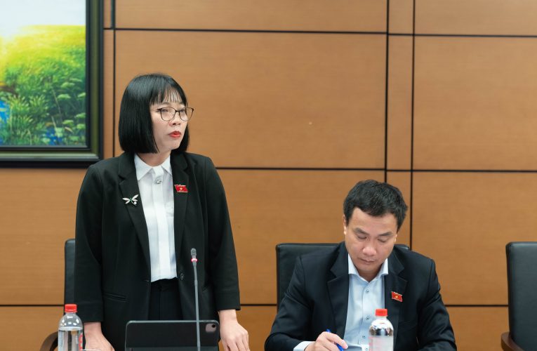 Đề xuất: Giải quyết “khoảng trống” chính sách trông giữ trẻ 6-18 tháng tuổi, làm rõ chính sách cho người cao tuổi