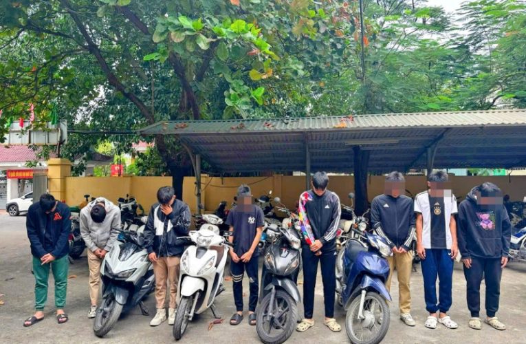 Từ clip người dân phản ánh, xử phạt nhóm thanh niên “thích thể hiện” trên cầu Vĩnh Tuy