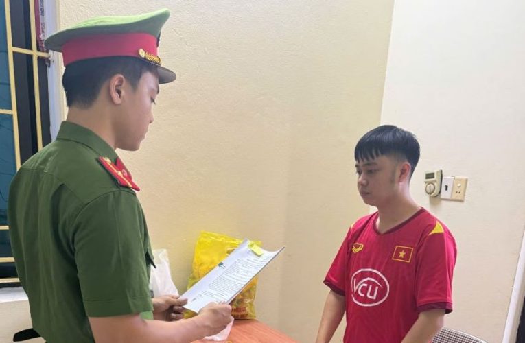 Công an Hưng Yên khởi tố đối tượng đánh bạc bằng hình thức tài xỉu, xóc đĩa online