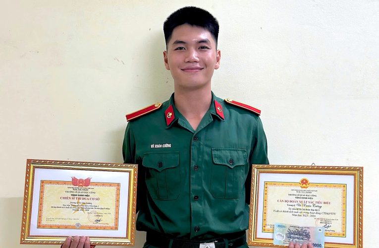 Thi lại đại học, chàng trai quê Hưng Yên thành thủ khoa đặc công nước