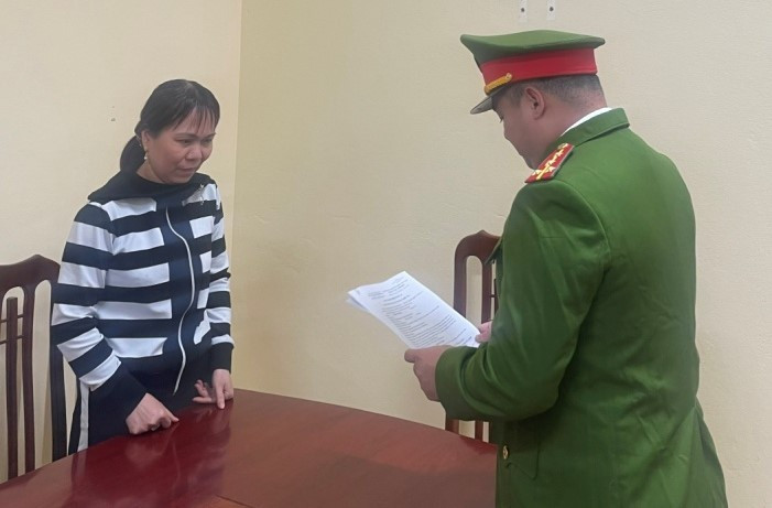 Người phụ nữ cho vay với lãi suất “cắ.t.cổ”