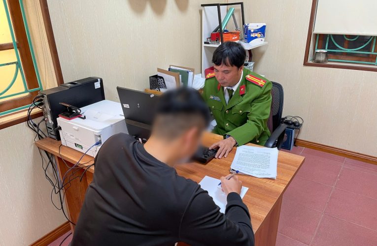 Công an xã Bắc Đông Quan: Làm việc với công dân có hành vi đăng tải thông tin sai lệch trên mạng xã hội