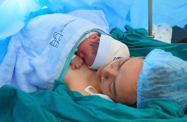 “Yêu nước là sinh đủ 2 con”: Thông điệp mới trước nguy cơ suy giảm dân số