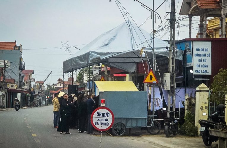 Vụ TN 4 người đi đám cưới tuvong trên cao tốc: Thắt lòng đám tang ở Ninh Bình