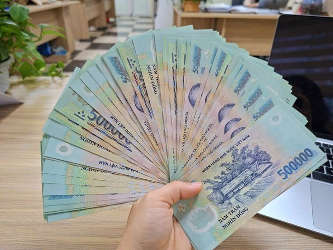 Chi tiền lương trên 5 triệu đồng phải chuyển khoản để được trừ thuế