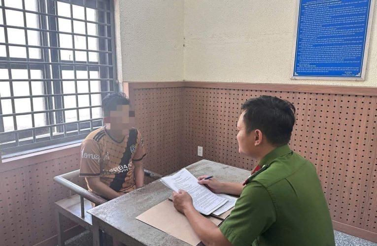 Bắt nam công nhân samso nữ đồng nghiệp trong công ty ở Đồng Nai