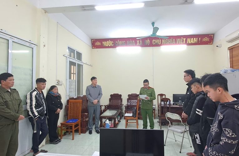 Khởi tố, bắt tạm giam nhóm thanh thiếu niên gây rối, cố ý gây thương tích