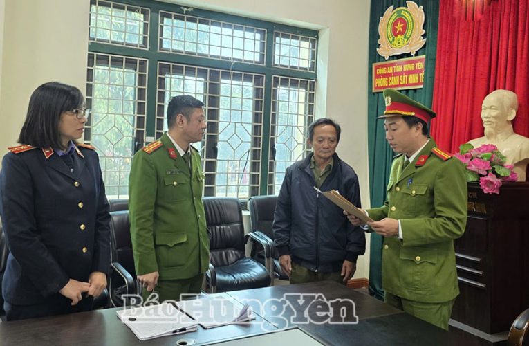 Khởi tố đối tượng sản xuất hơn 1.000 gói mì chính giả