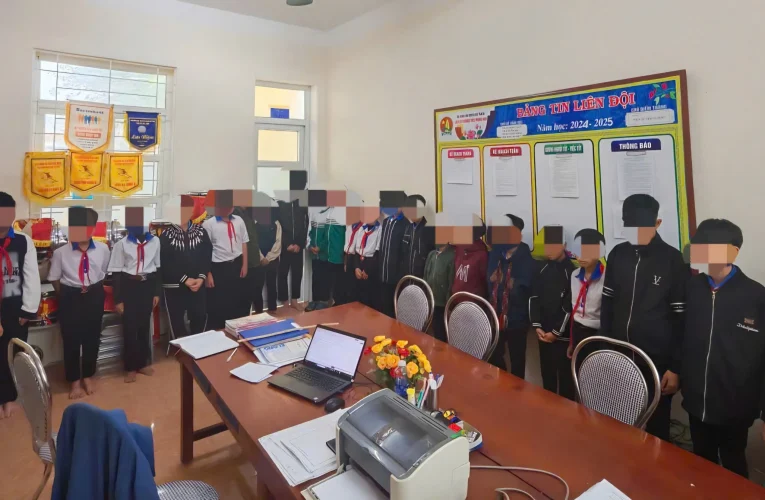 23 học sinh bị công an triệu tập vì ra đường nhảy múa với xe tải