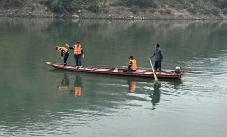 Phát hiện thithe nữ Phó giám đốc ngân hàng trôi trên sông