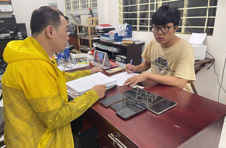 Hàng trăm cô gái trẻ đẹp sập bẫy gã sở khanh, vừa mất tình vừa bị chiếm đoạt tài sản