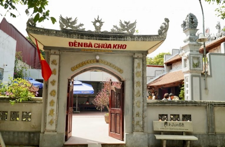 Có một ngôi Đền Bà Chúa Kho ở Hưng Yên