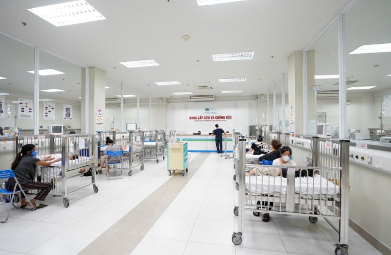 Bé trai 9 tuổi nguy kịch vì kích nổ “vật thể lạ” nhặt được ngày Tết