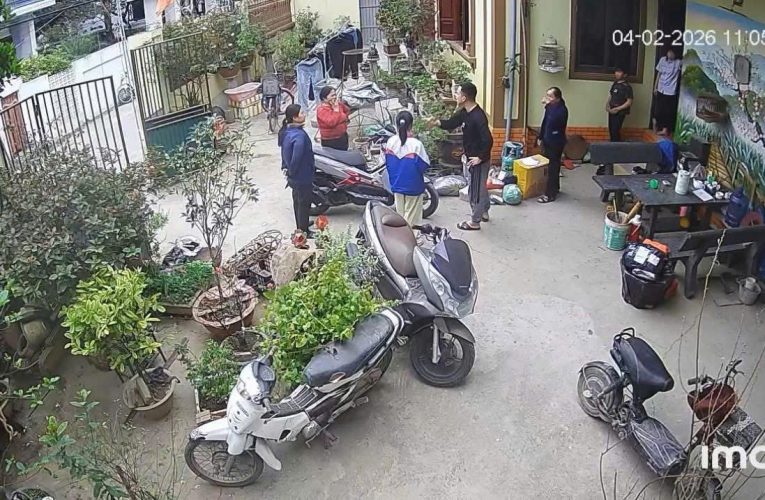 Xác minh clip phụ huynh ở Bắc Ninh xông vào nhà oánh liên tiếp vào… nam sinh