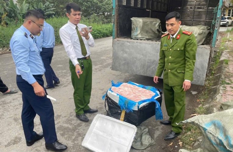 Kiểm tra, thu giữ 600 kg nầm lợn đông lạnh không rõ nguồn gốc tại Hưng Yên