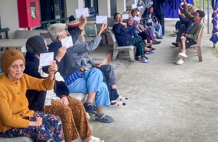 Chuyện của những cử tri sau cánh cổng ‘trại phong’ ở Ninh Bình