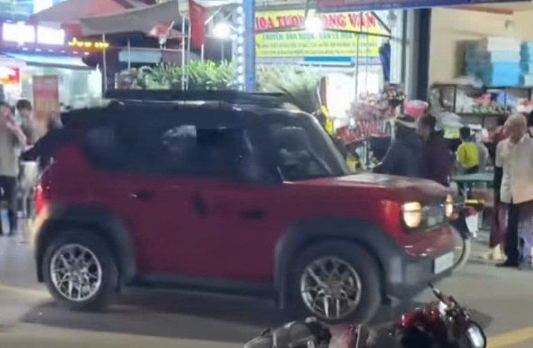 VIDEO: Hiện trường vụ TNGT tại cổng phố chợ Vĩnh Trụ