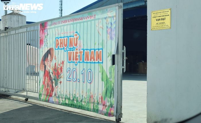 Xưởng giày trái phép ‘mọc’ giữa khu dân cư ở Hưng Yên: Vì sao chưa bị xử lý?