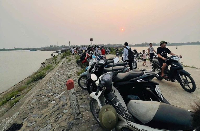 VIDEO: Tìm thấy ở bến phà Yên Lệnh