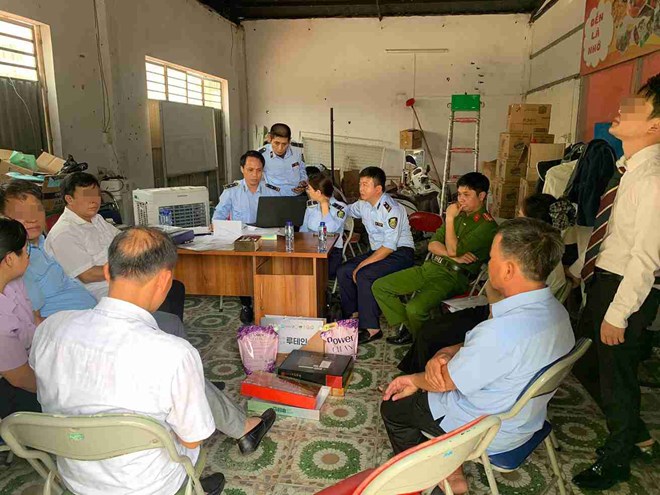 Phát hiện sai phạm tại điểm kinh doanh đông người cao tuổi ở Hưng Yên