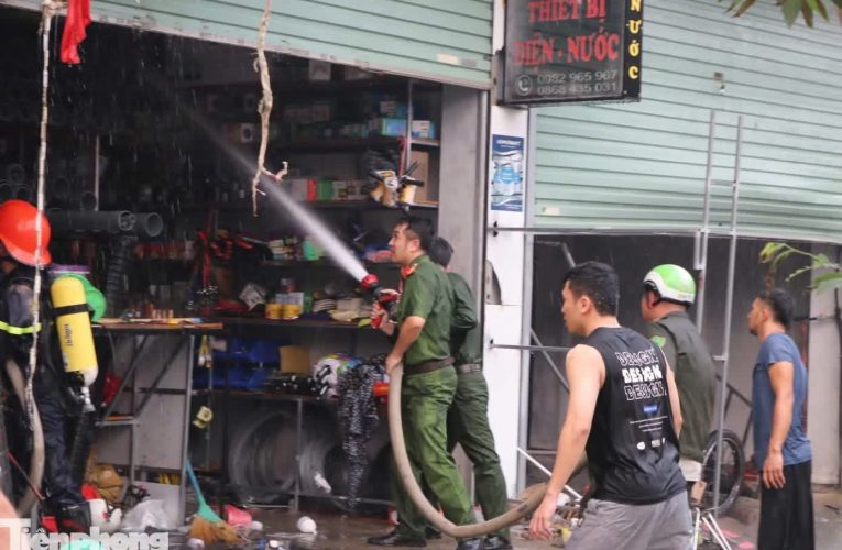 Thông tin vụ việc chồng cũ hóa vàng cửa hàng của vợ cũ vì bị ngăn cản không cho gặp con