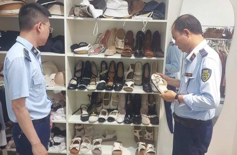 Xử lý 3 cơ sở kinh doanh trưng bày hàng giả nhãn hiệu HERMES tại xã Hải Hậu, tỉnh Ninh Bình