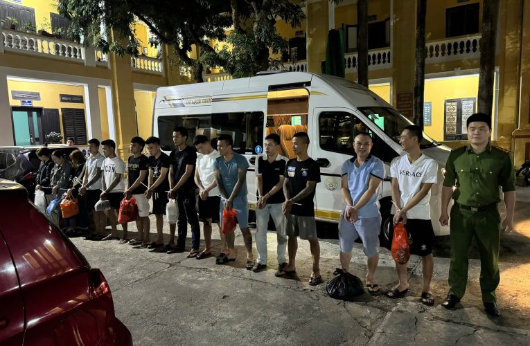 CẢNH BÁO THỦ ĐOẠN MUA BÁN NGƯỜI NÚP BÓNG TUYỂN NHÂN VIÊN KARAOKE