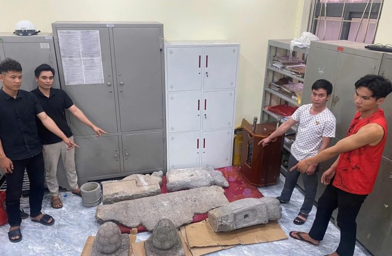 Bắt 5 người ở Thanh Hóa chôm hiện vật bằng đá ở chùa Nôm, Hưng Yên